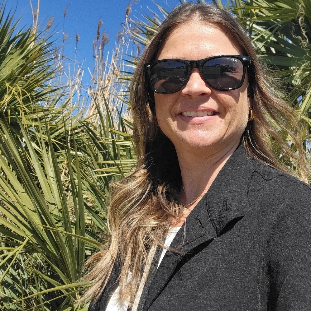 Meet your Posher, Jennifer